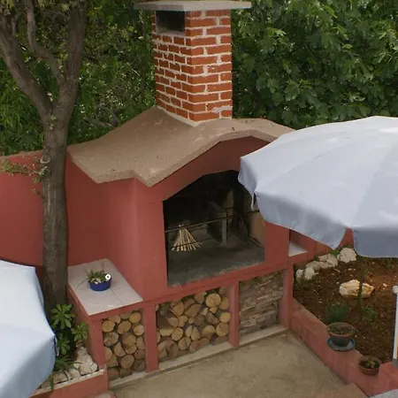 4098d Apartment Mandre